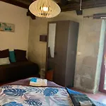 Domaine De La Madeleine Bed & Breakfast 3*
