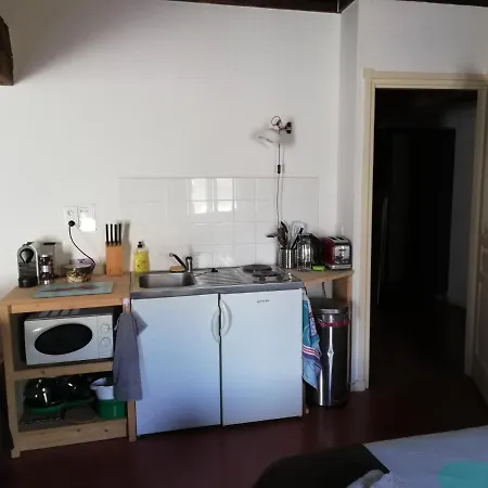 Domaine De La Madeleine Panzió 3*