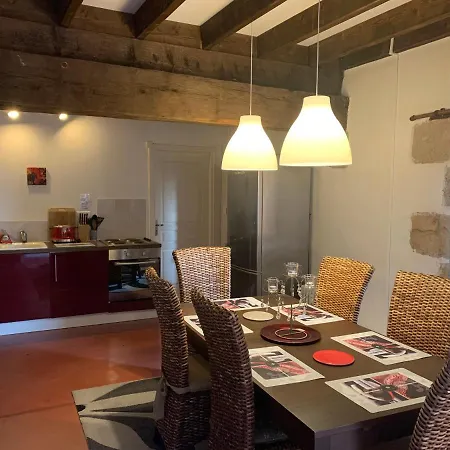 Domaine De La Madeleine 3* Ygrande