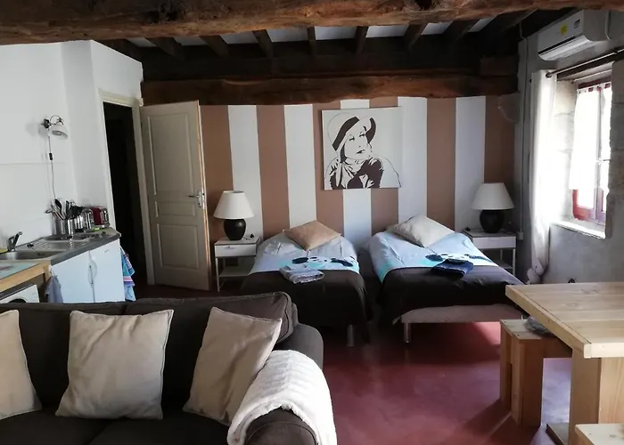 Domaine De La Madeleine 3*